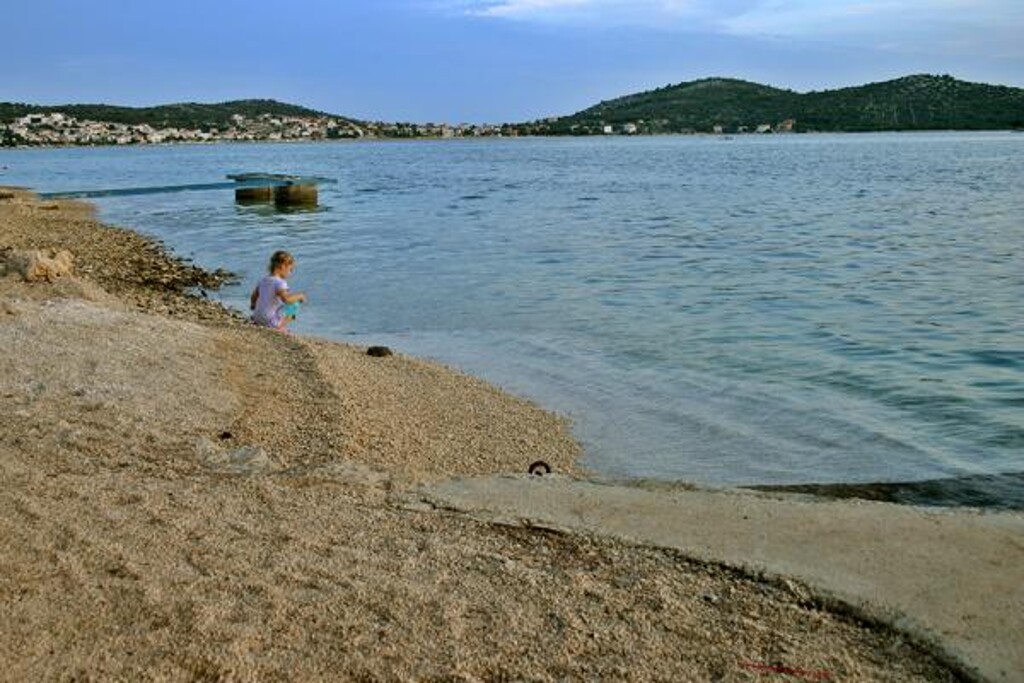 Image 3811505 - 5