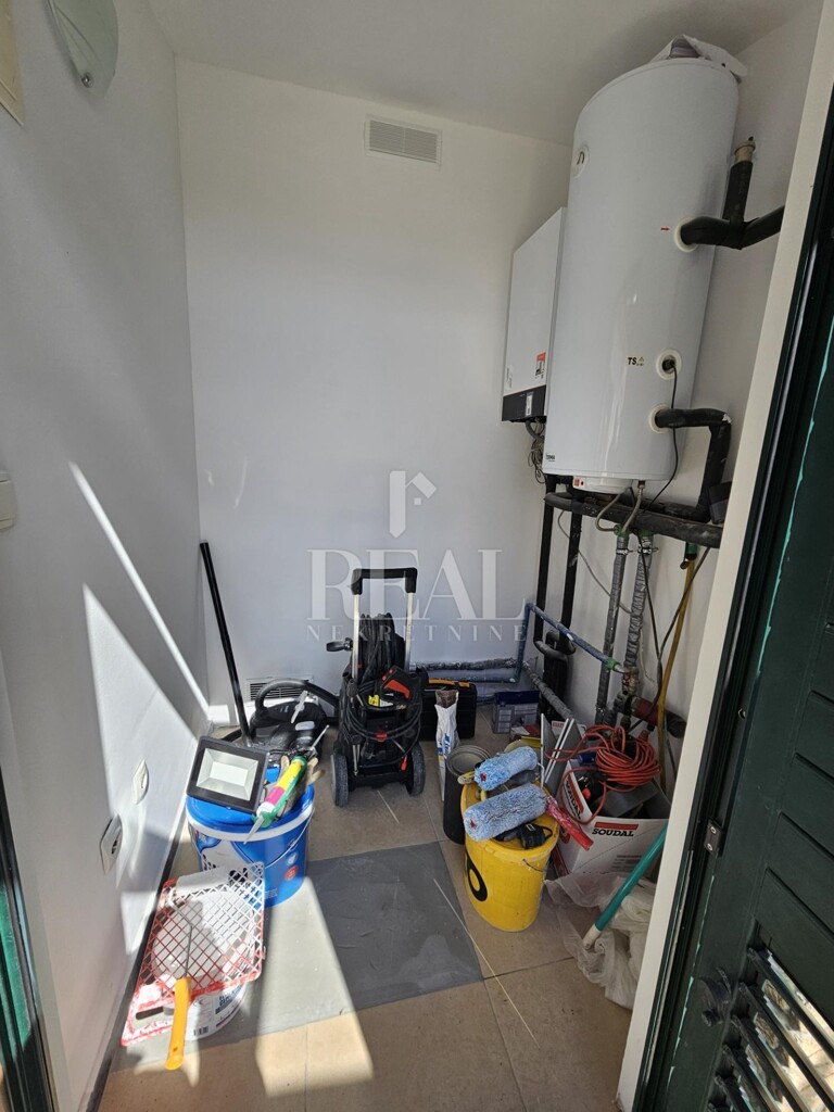 Image 18