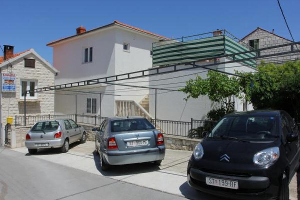 Image 3821706 - 4