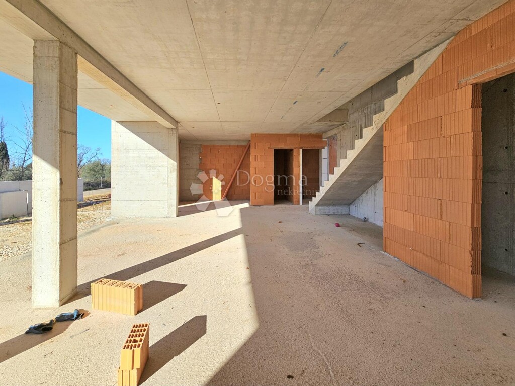 Image 6211878 - 4