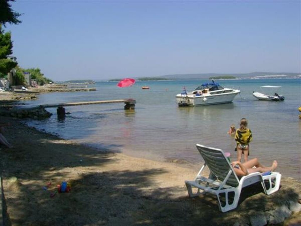 Image 3814388 - 23