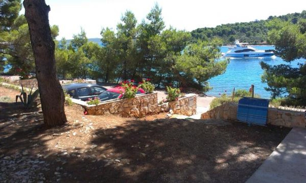 Image 3812428 - 11