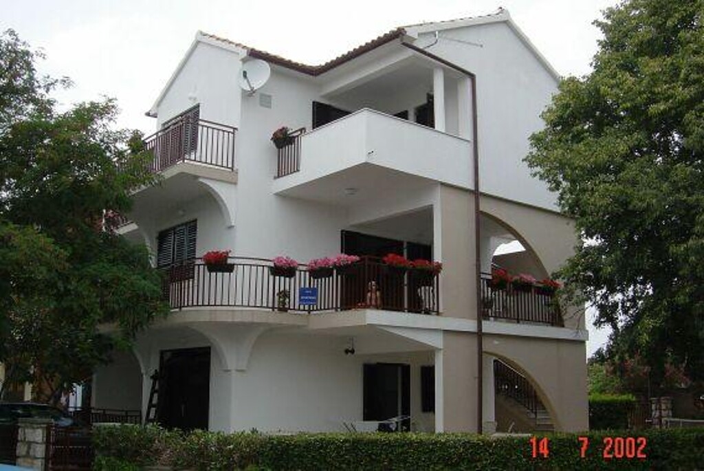 Image 3812644 - 1