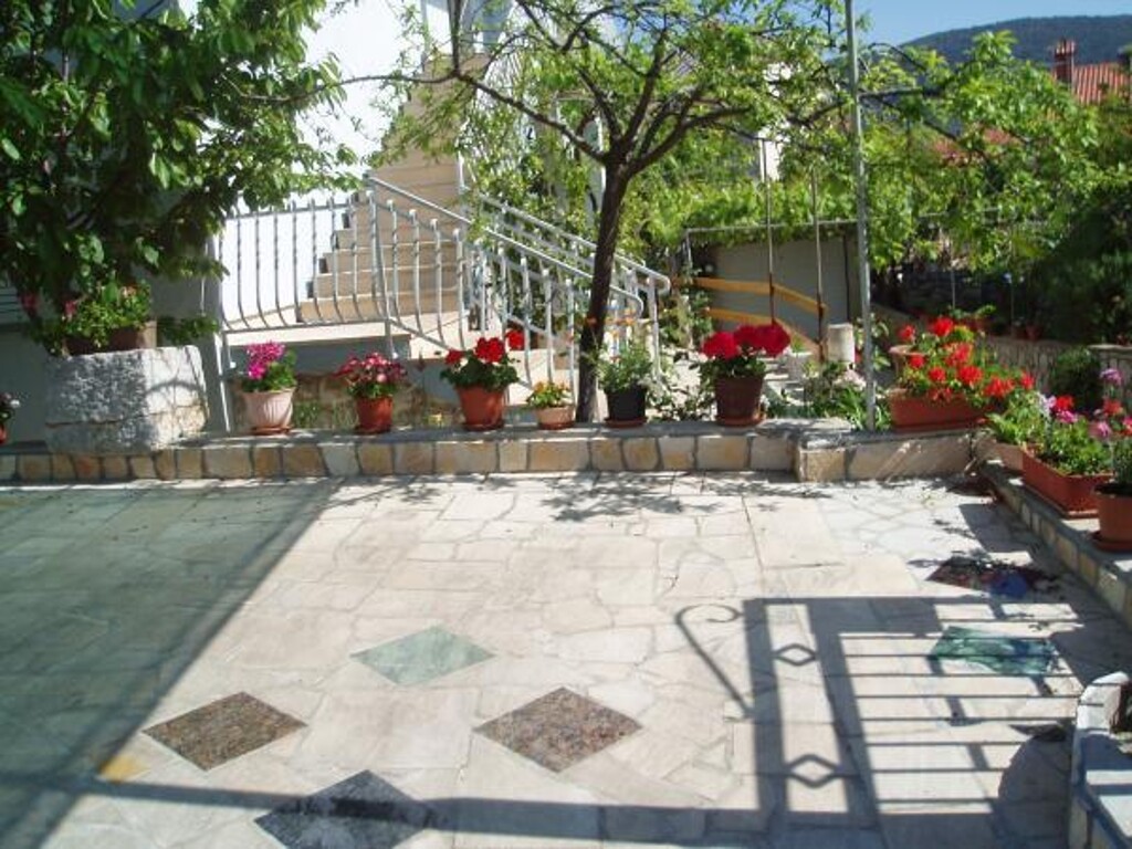 Image 3838458 - 12
