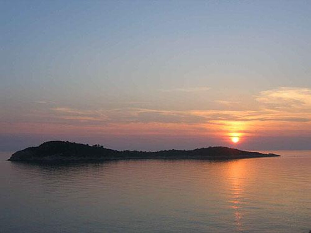 Image 3810743 - 12