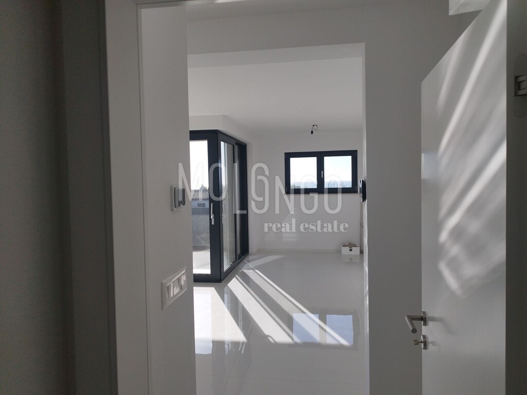 Image 9