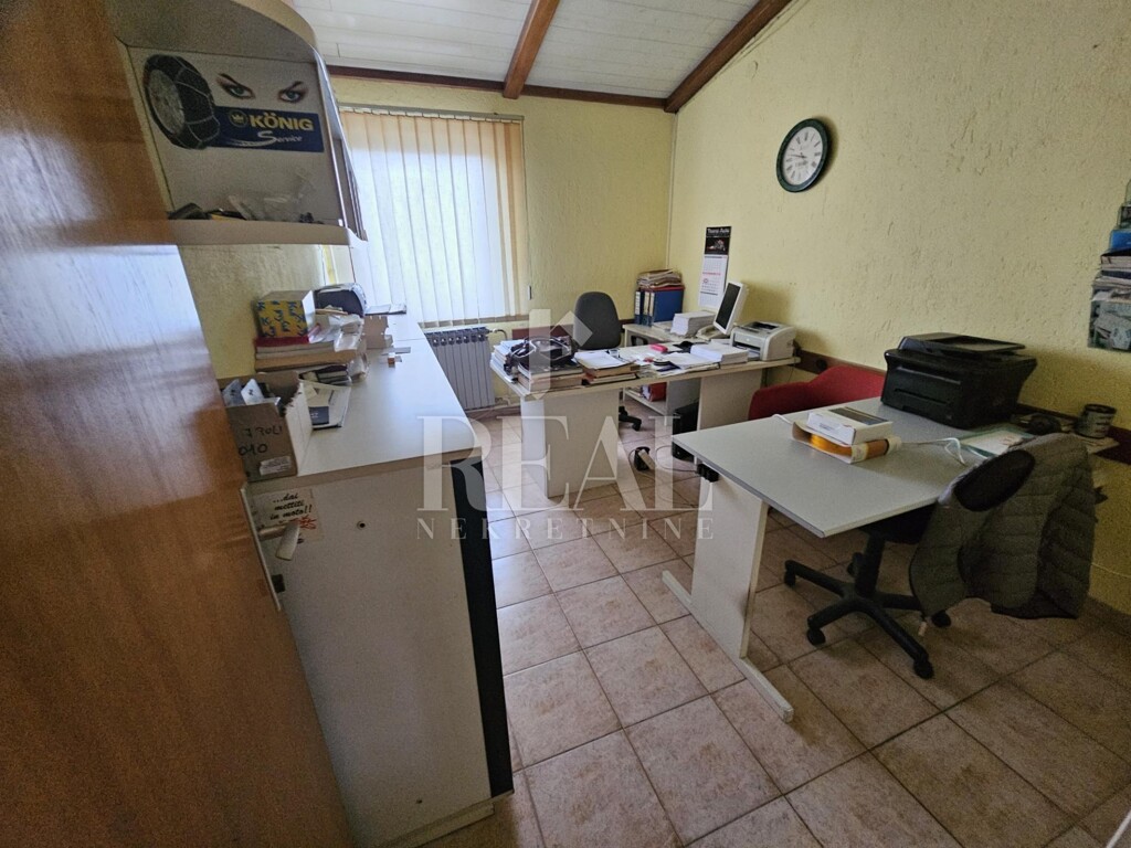 Image 10