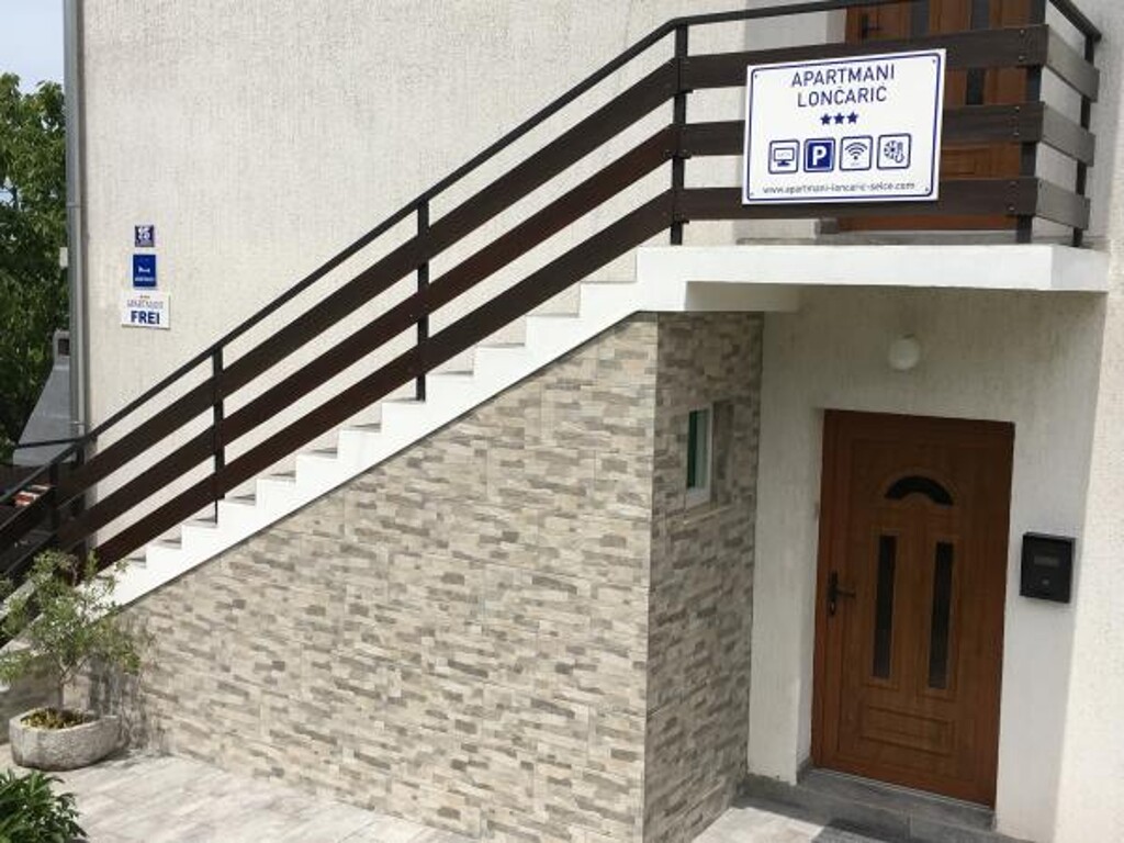 Image 3810600 - 17