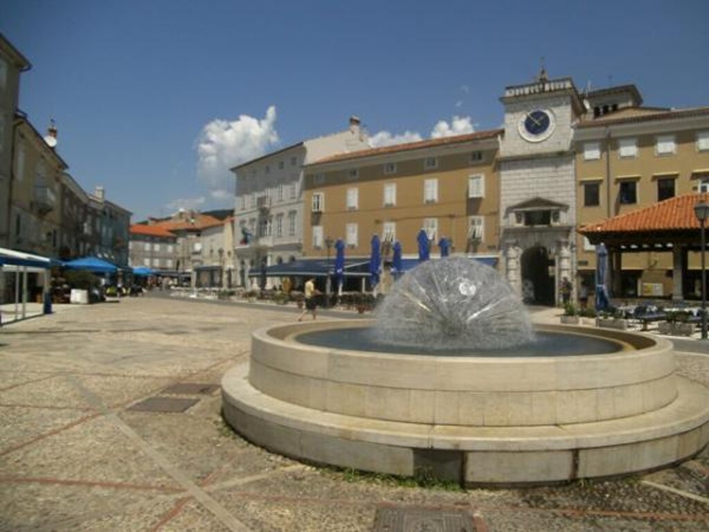 Image 3838653 - 7
