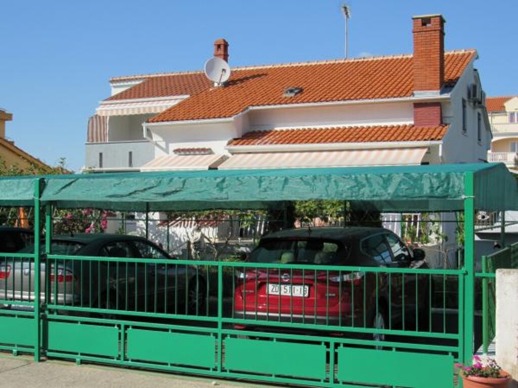 Image 3838579 - 5