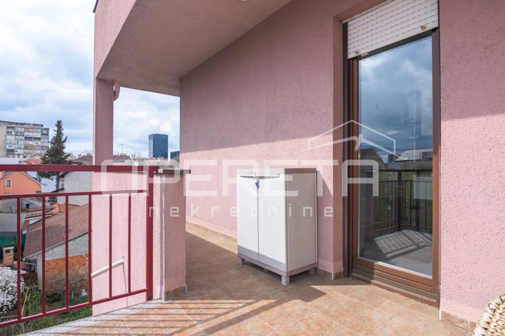 Image 10