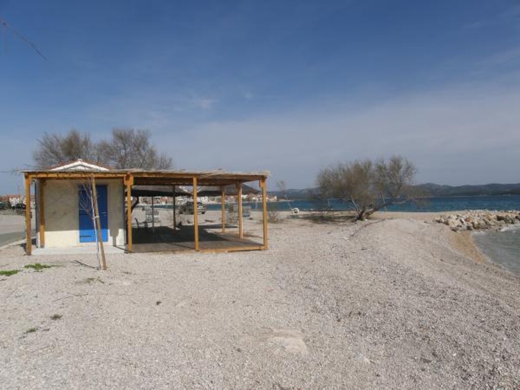 Image 3815192 - 9