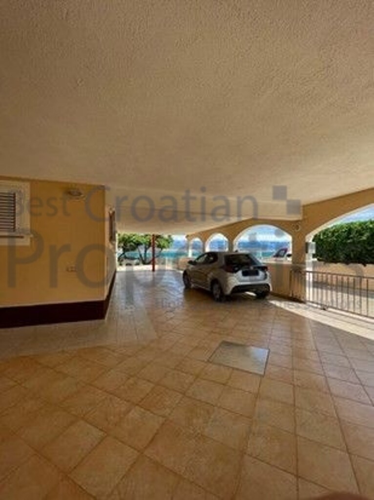 Image 6184849 - 4