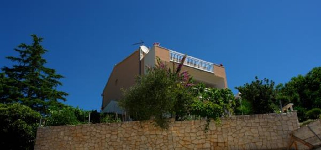 Image 3813256 - 7
