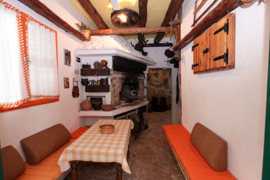 Image 3813495 - 6