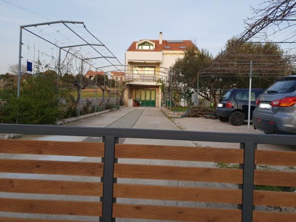 Image 3811633 - 8