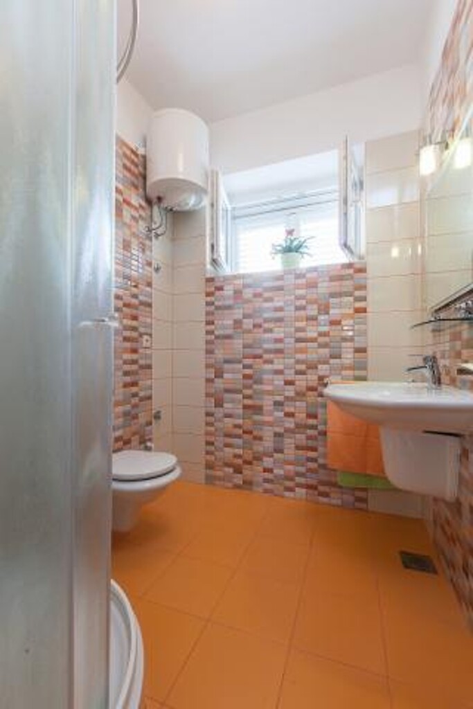 Image 3811543 - 8