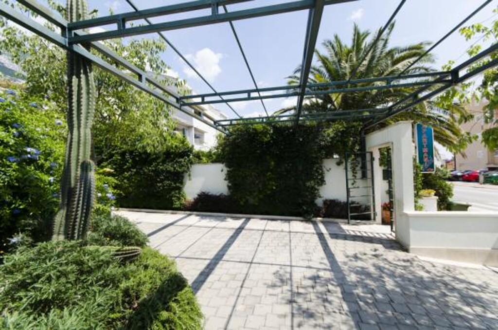 Image 3838884 - 3