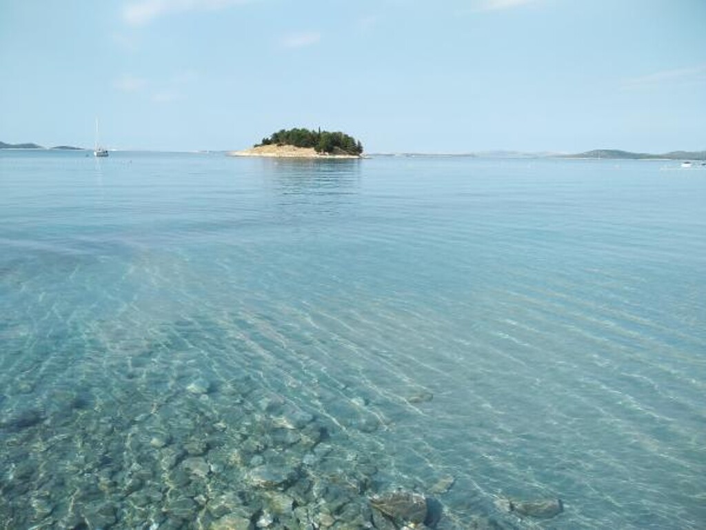 Image 3813872 - 3