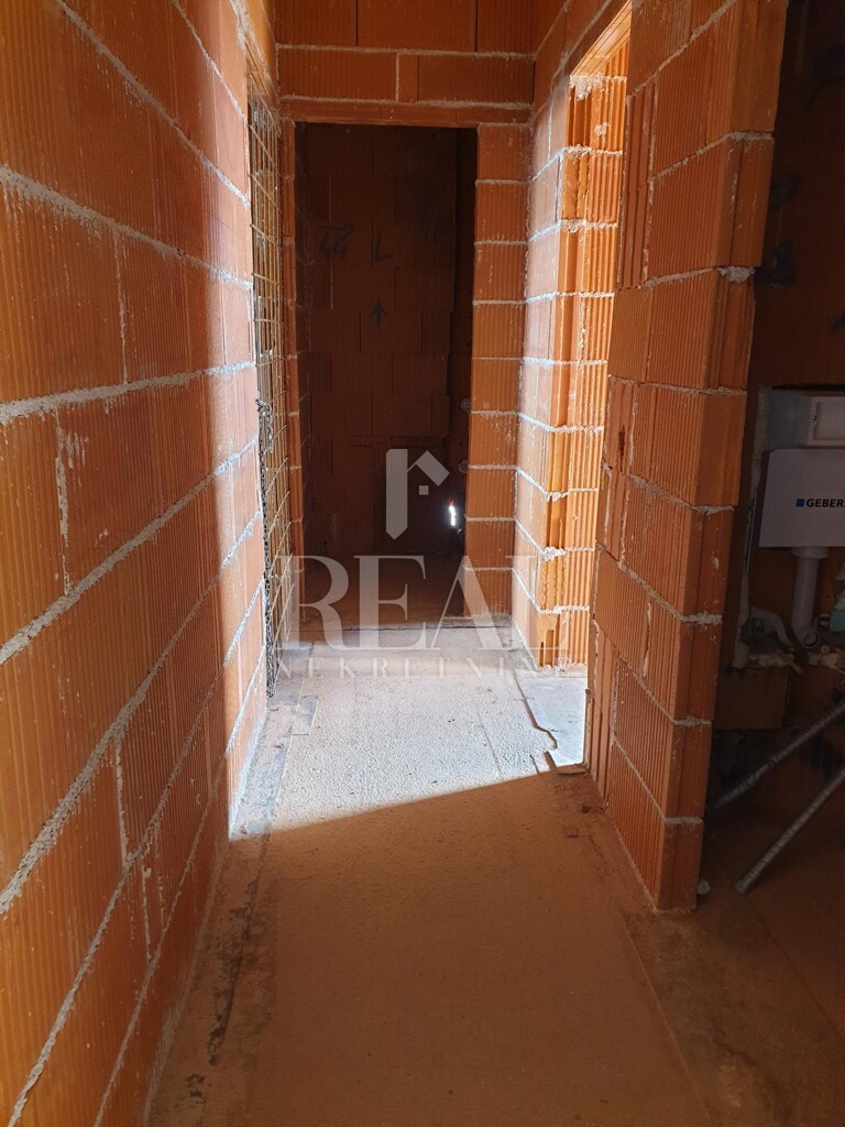 Image 9