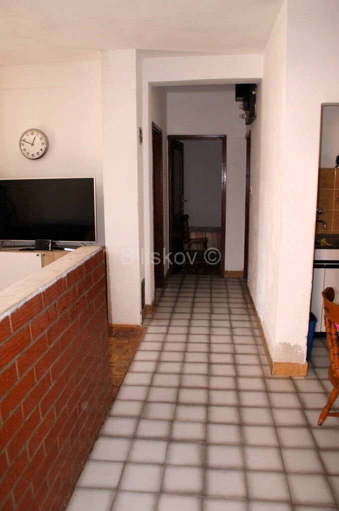 Image 6145037 - 7