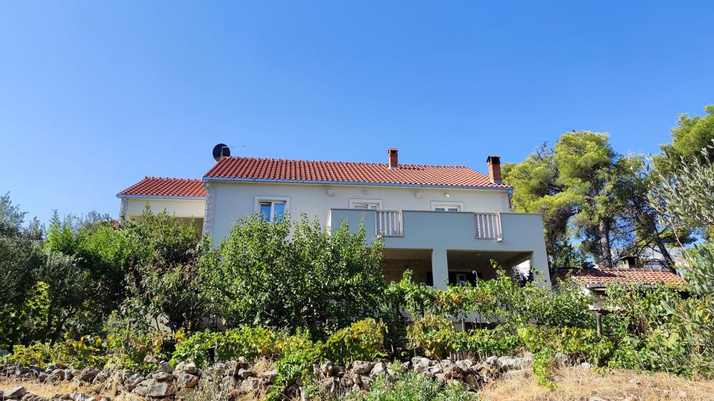 Image 3814576 - 4