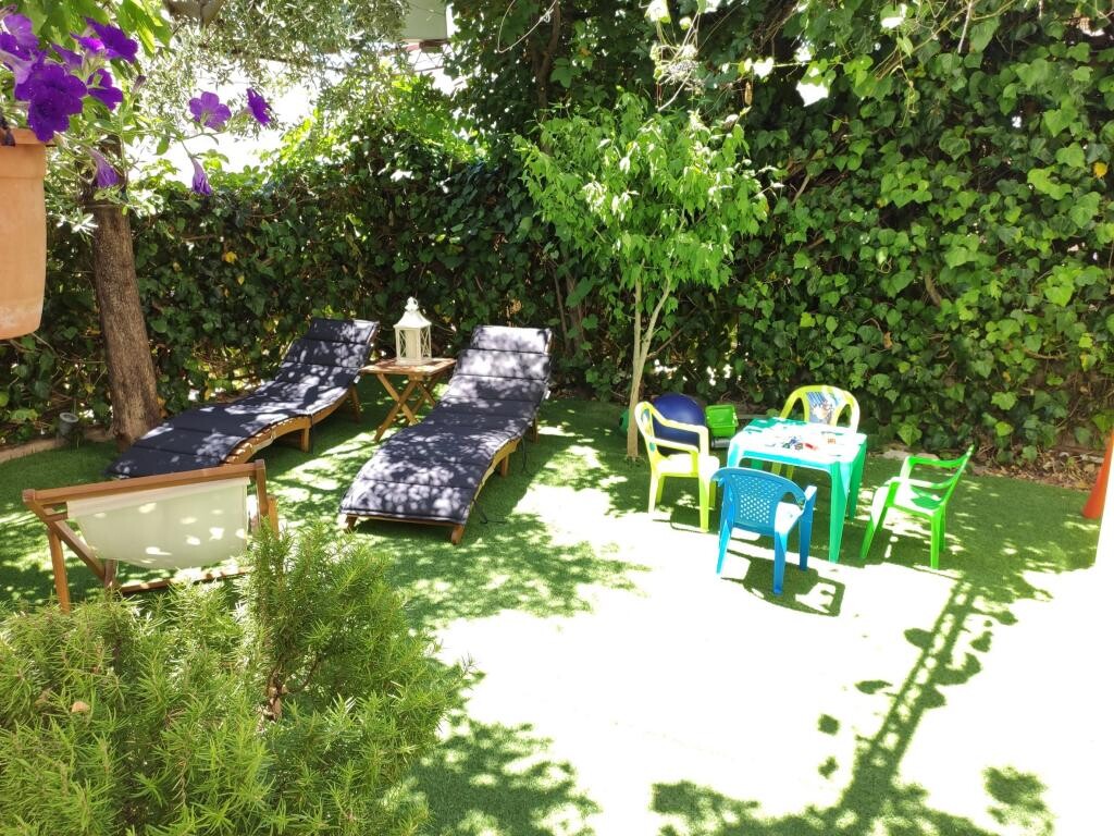 Image 3811914 - 9