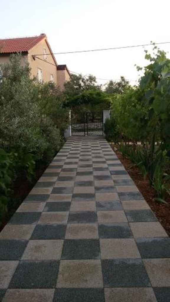 Image 3813721 - 9