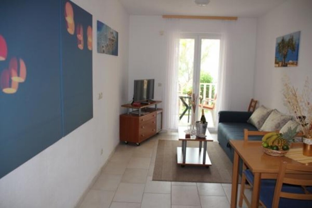 Image 3811357 - 8
