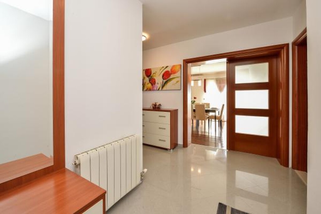 Image 3812192 - 8
