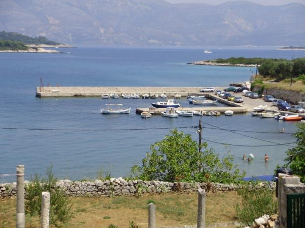 Image 3811414 - 8