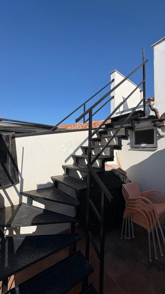 Image 12