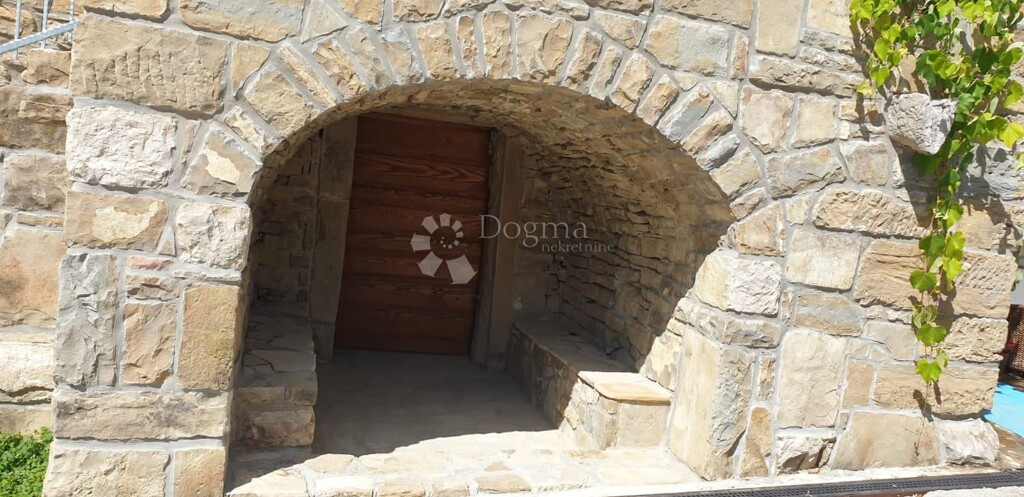Image 10