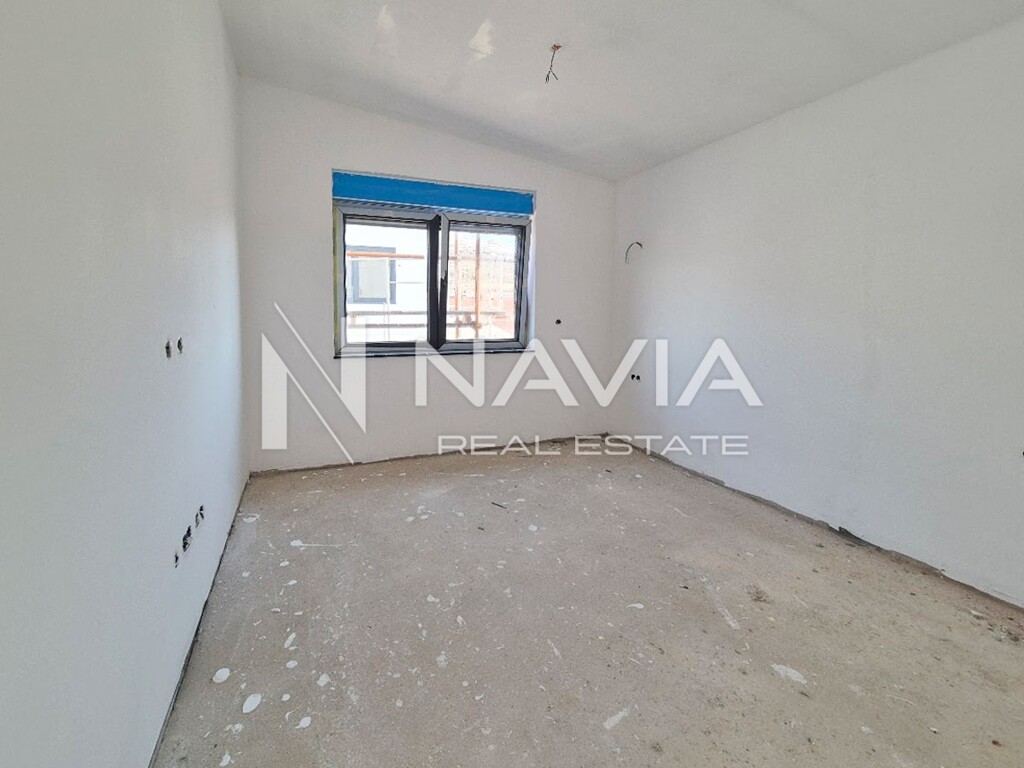Image 9