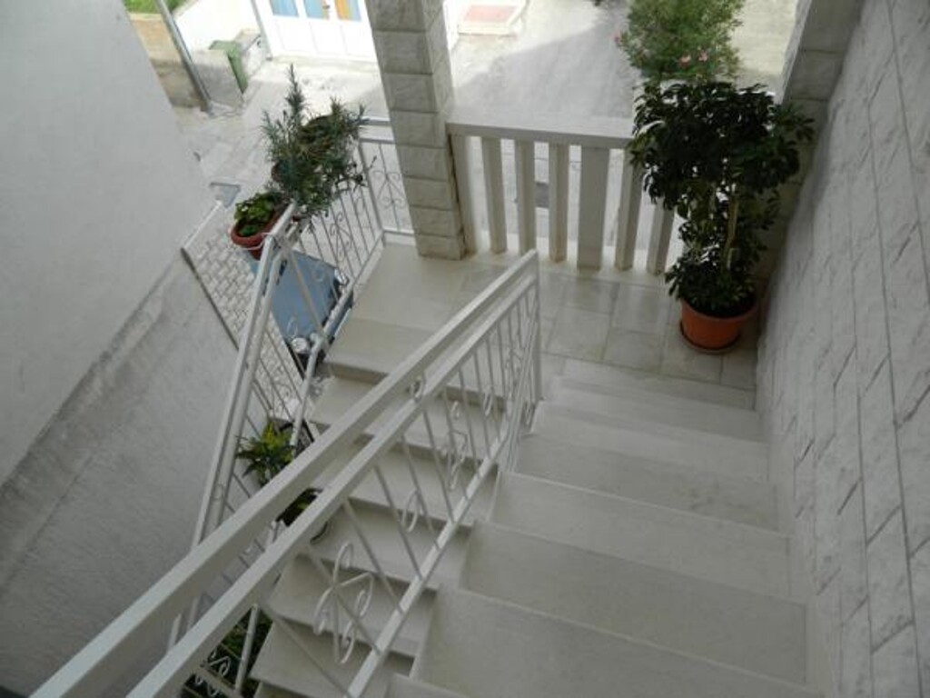 Image 3810641 - 4
