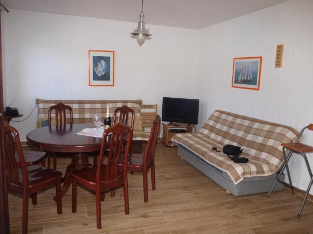 Image 3812831 - 7