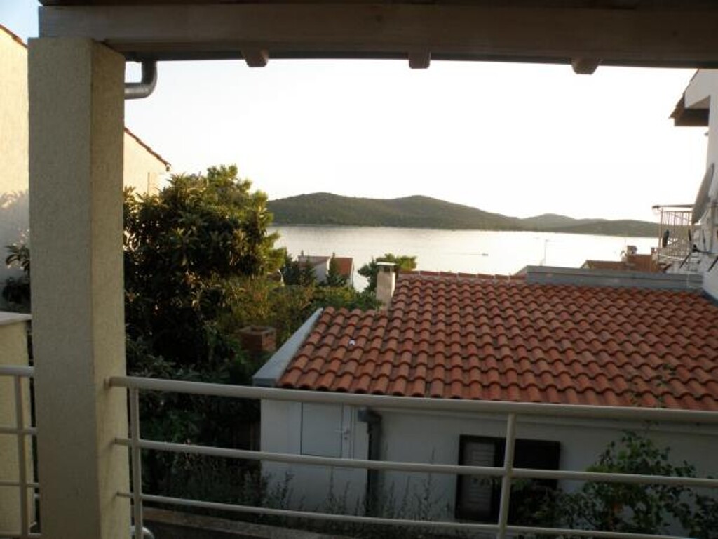Image 3814293 - 8