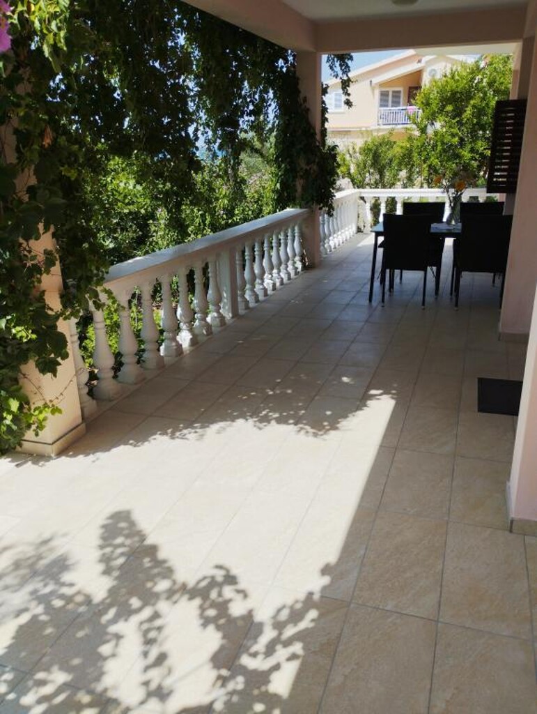 Image 3838691 - 4