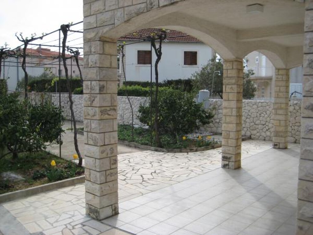 Image 3812856 - 7