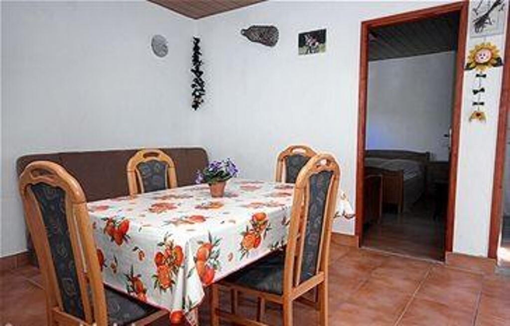 Image 3832361 - 13