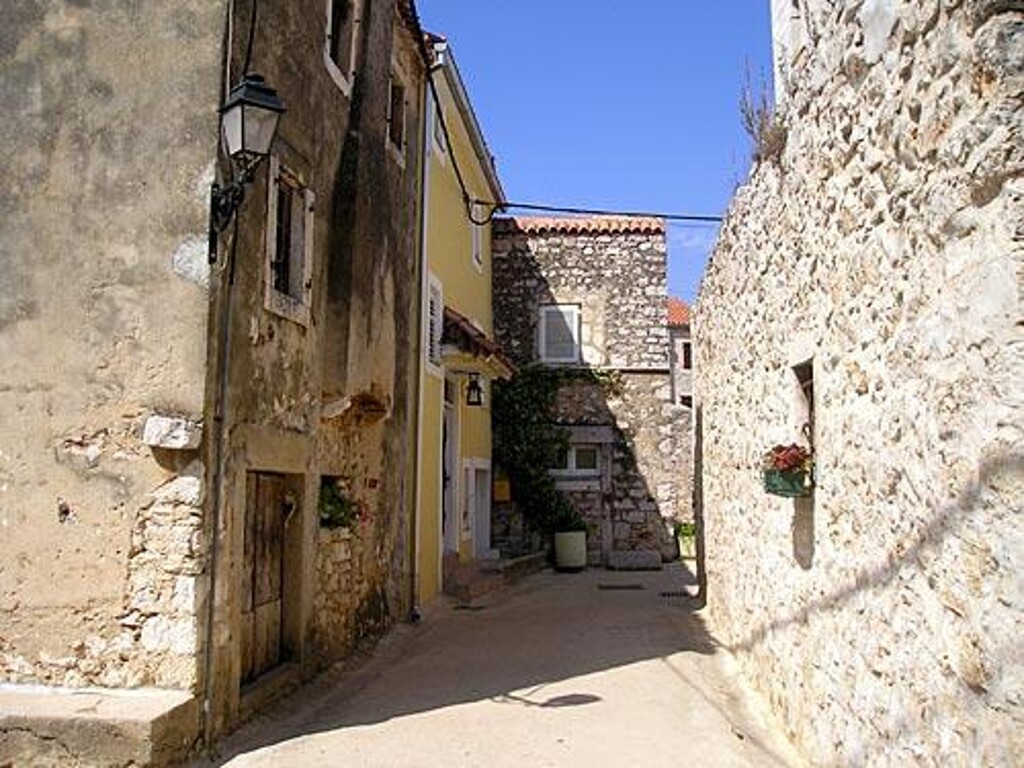 Image 3810665 - 31