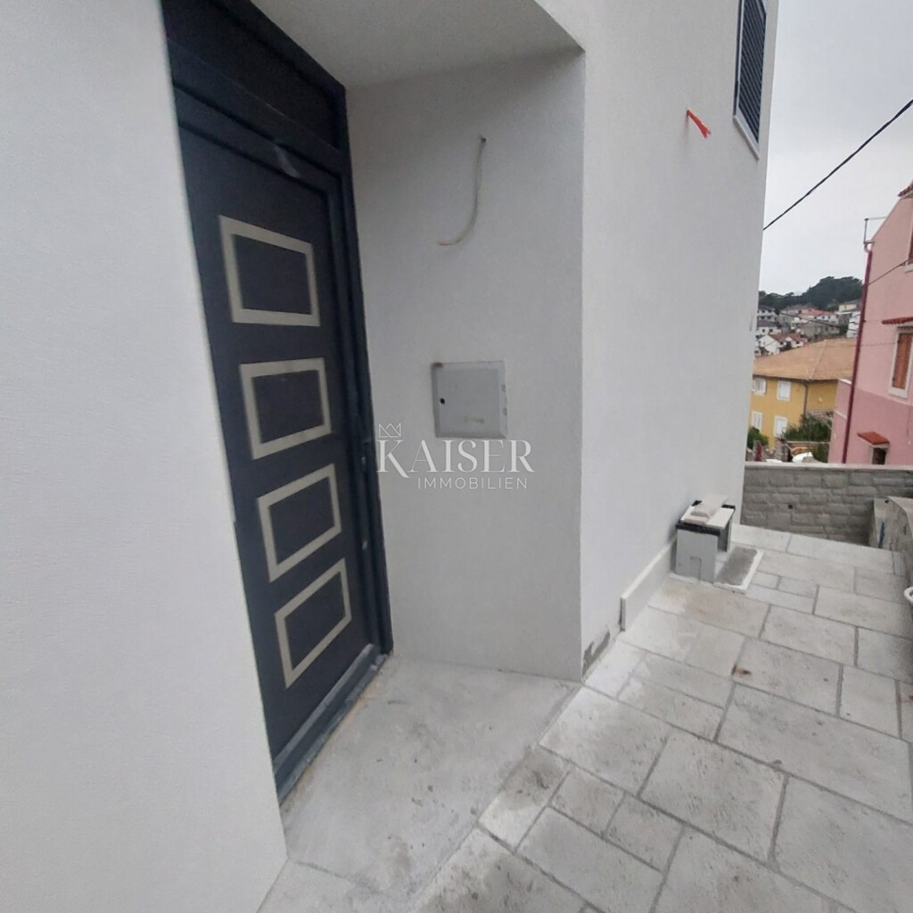 Image 6252614 - 10