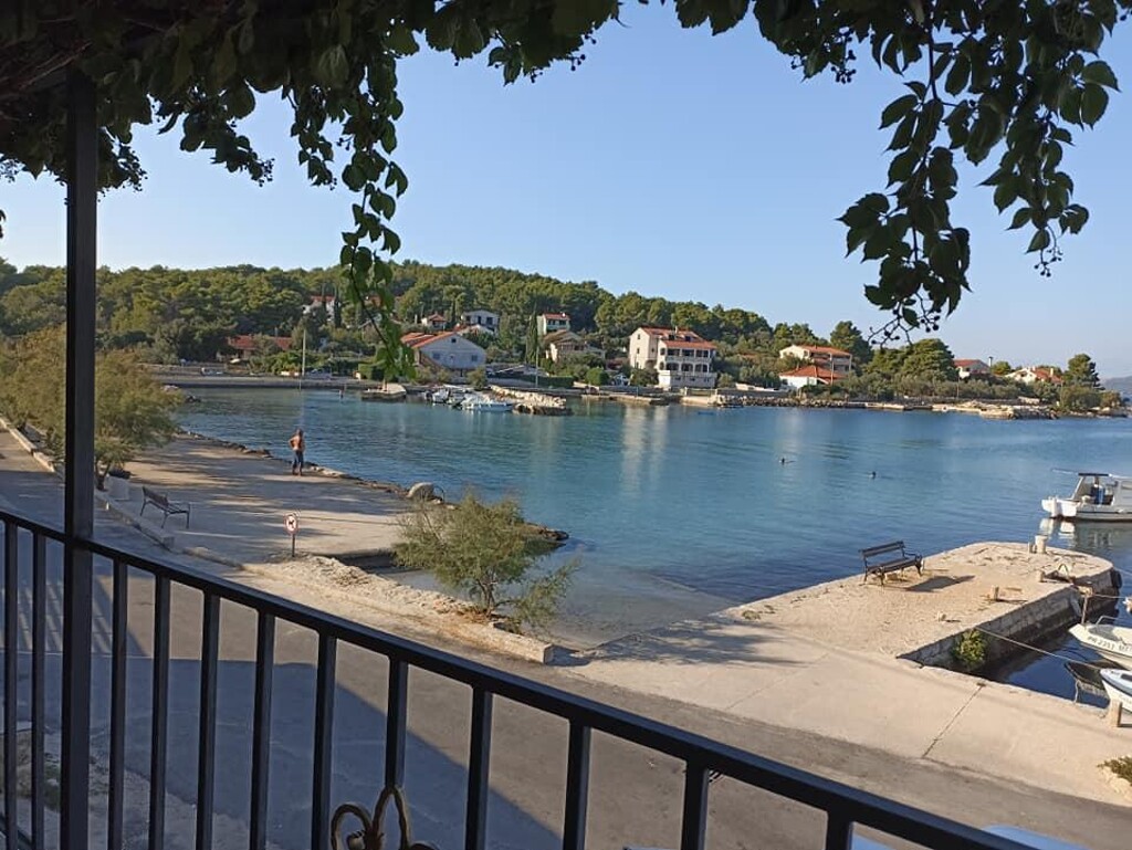 Image 3813370 - 4