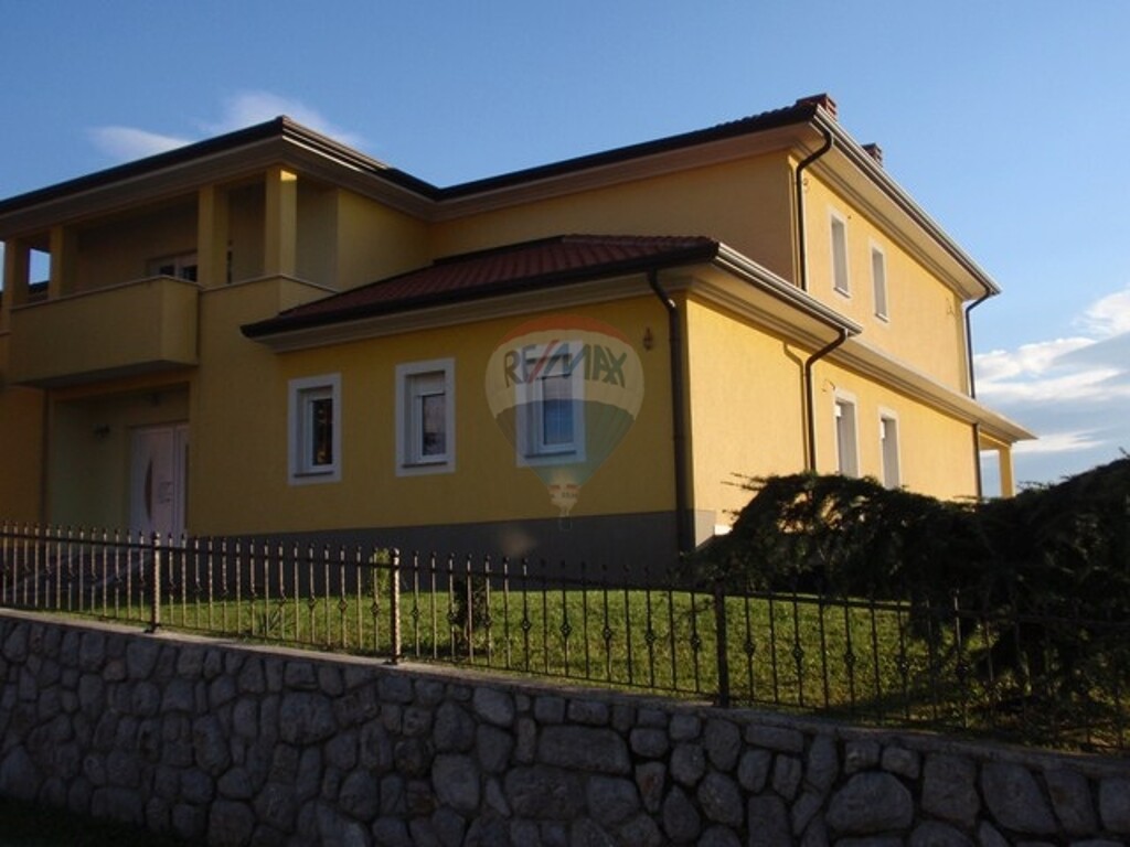 Image 5411122 - 2
