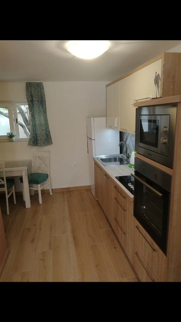 Image 3813563 - 33