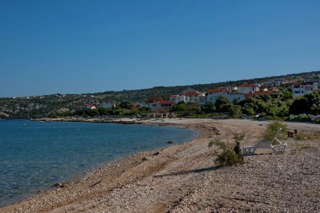 Image 3815100 - 6