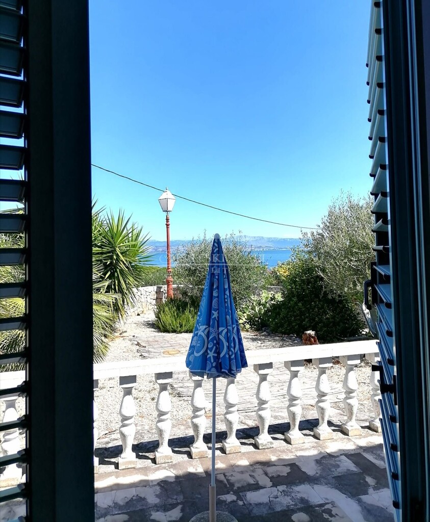 Image 12