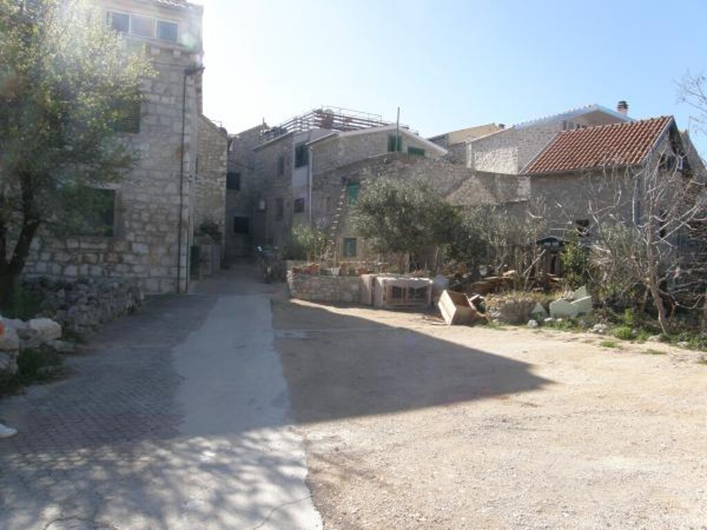 Image 3815192 - 5