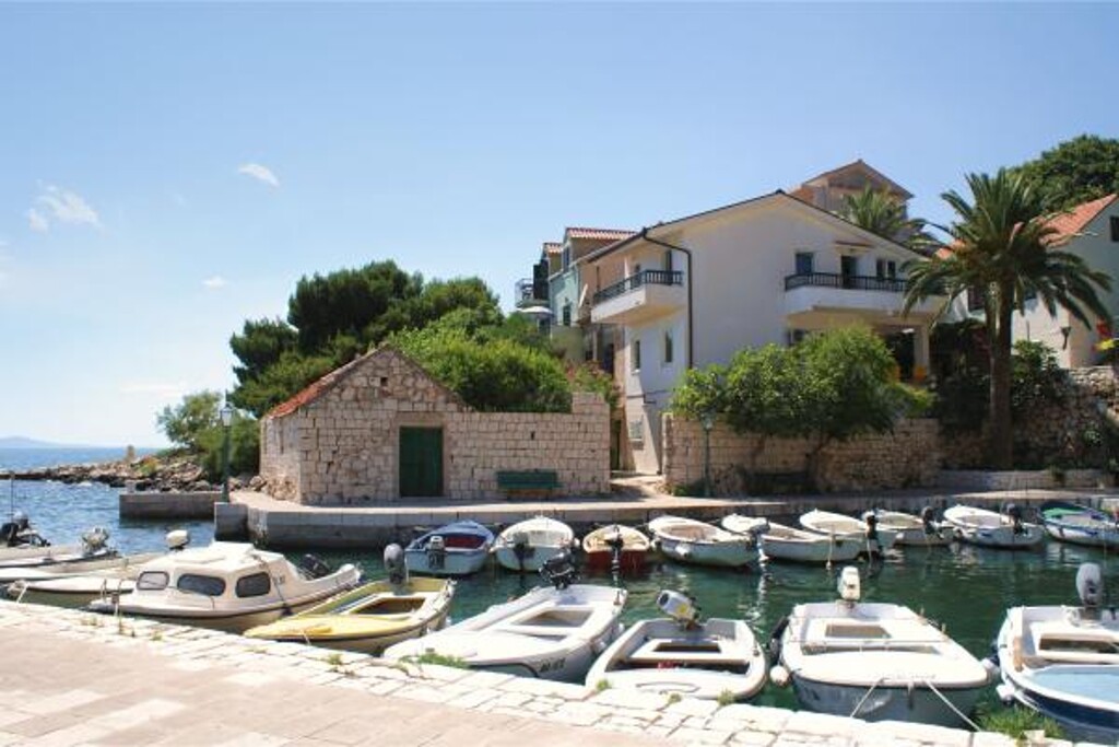 Image 3812468 - 4