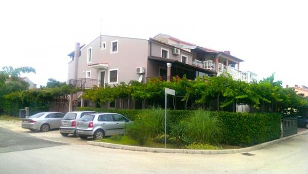 Image 3838925 - 2